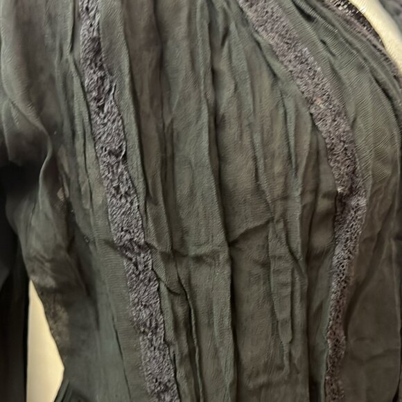 Black Bahamian style dress by Miss June Paris. - Picture 7 of 14